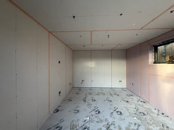 Crisp Internal Angles & Reveals